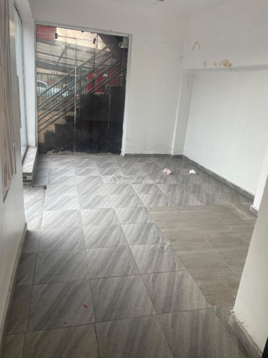 Massive Shop Outlet Facing The Road with Ample Car Parking Space, Ajah, Lagos, Shop for Rent