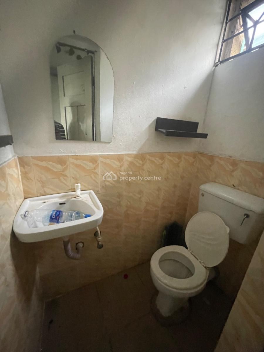 Massive Shop Outlet Facing The Road with Ample Car Parking Space, Ajah, Lagos, Shop for Rent