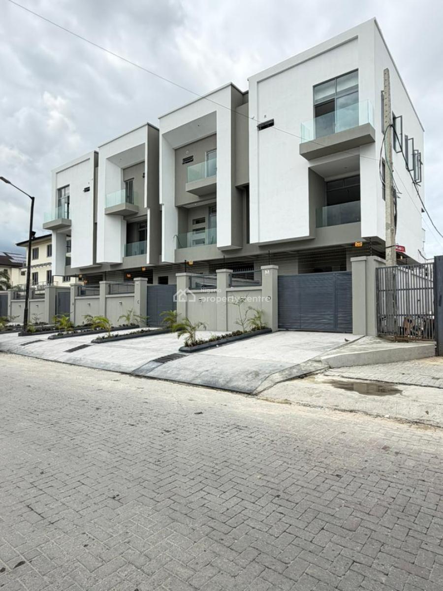 Self Compound 3 Bedroom Terraced Duplex with a Room Bq, Lekki Phase 1, Lekki, Lagos, Terraced Duplex for Sale