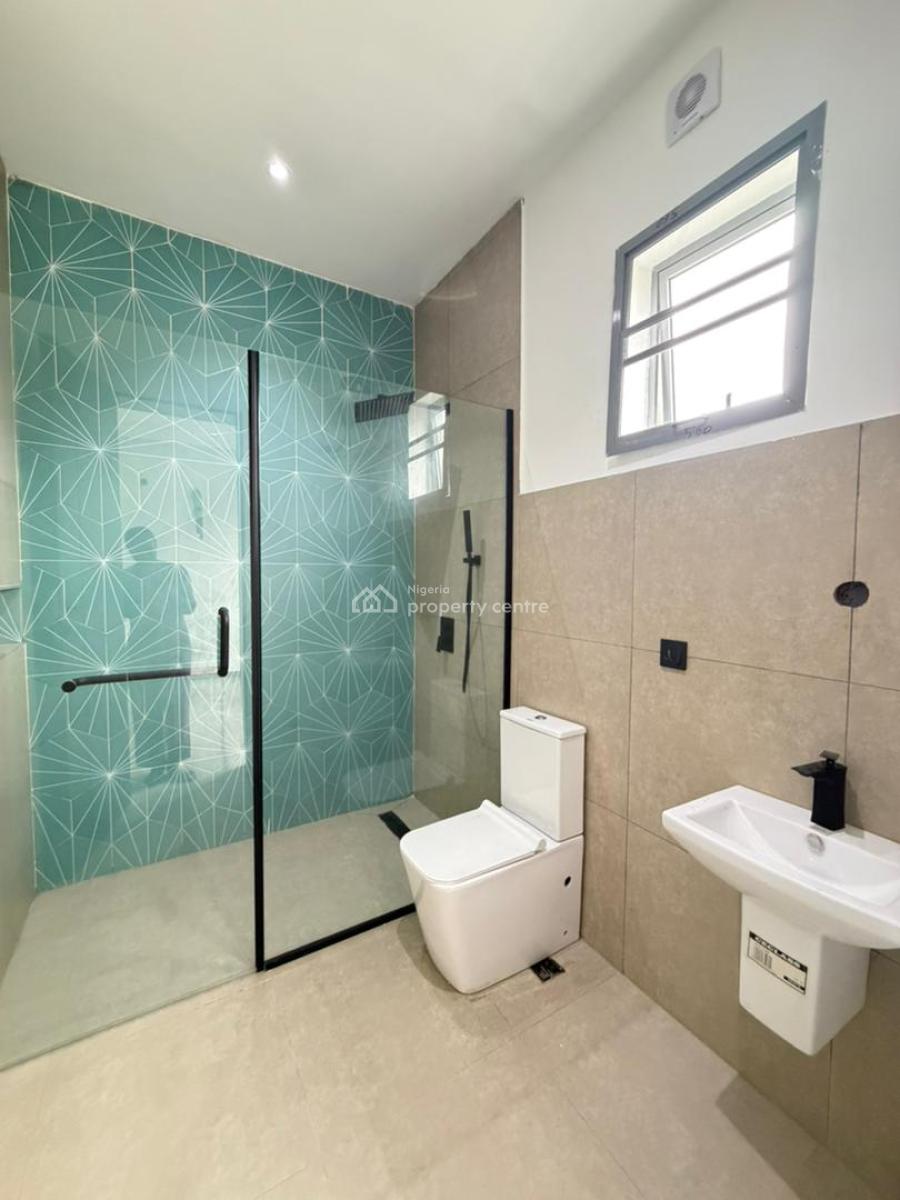 Self Compound 3 Bedroom Terraced Duplex with a Room Bq, Lekki Phase 1, Lekki, Lagos, Terraced Duplex for Sale