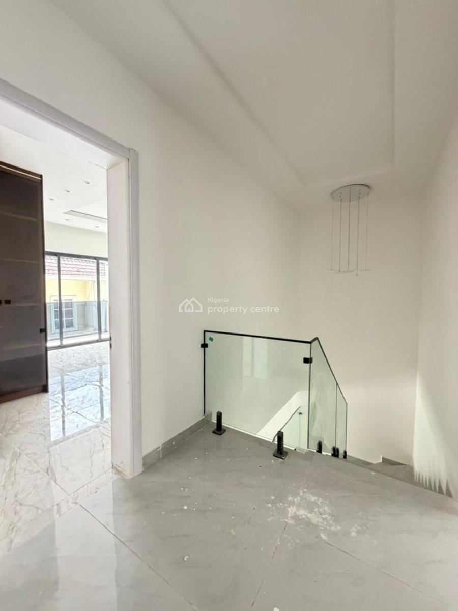 Standard 3 Bedroom Maisonette with Swimming Pool and Bq  in an Estate, Lekki Phase 1, Lekki, Lagos, Flat / Apartment for Sale