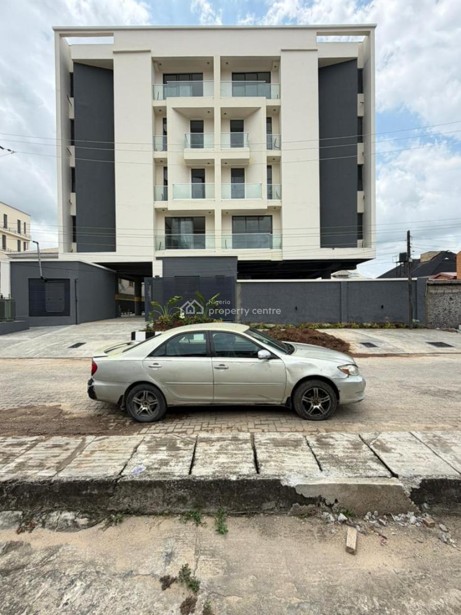 Well Built 3 Bedroom Apartment + Bq & Elevator Suitable for Investment, Lekki Phase 1, Lekki, Lagos, Flat / Apartment for Sale