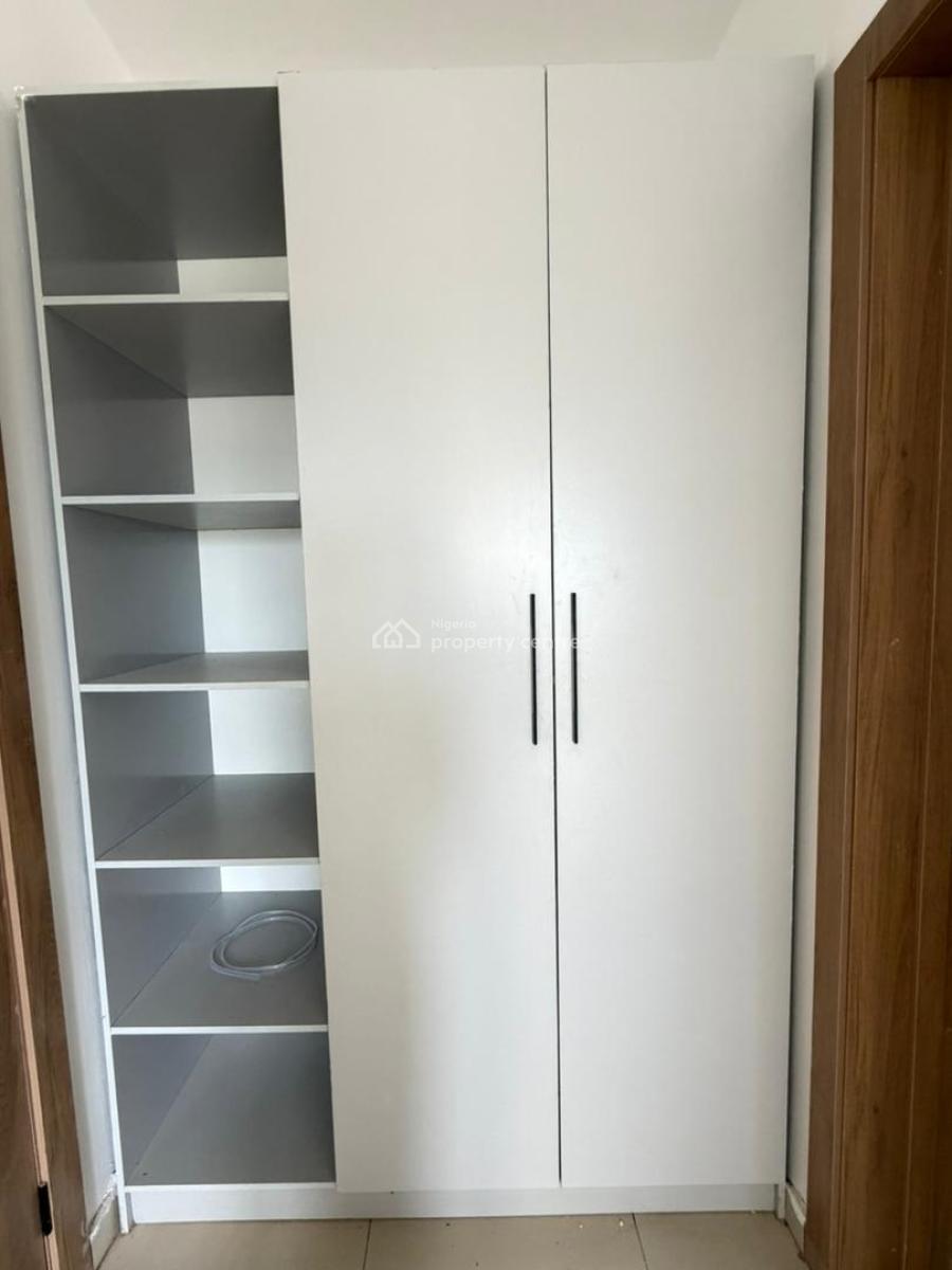 Well Built 3 Bedroom Apartment + Bq & Elevator Suitable for Investment, Lekki Phase 1, Lekki, Lagos, Flat / Apartment for Sale