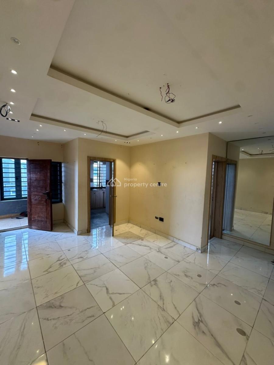 Luxury 2 Bedroom Apartment with Excellent Facility, Ologolo, Lekki, Lagos, Flat / Apartment for Rent