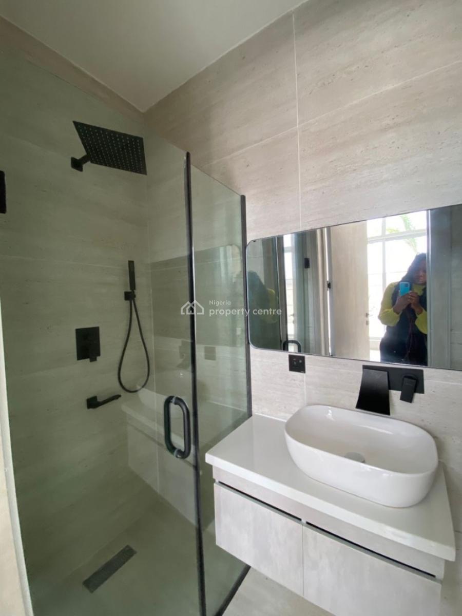 : a Tastefully Finished 2 Bedroom Penthouse- Bq -, Lekki Phase 1, Lekki, Lagos, House for Sale