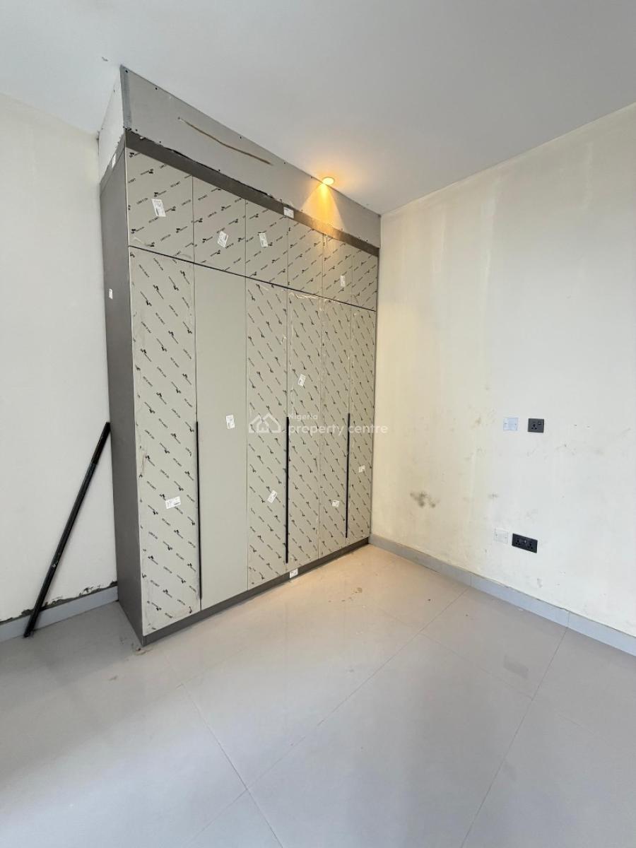 Luxury 2 Bedrooms Apartment with an Elevator, Lekki Phase 1, Lekki, Lagos, Flat / Apartment for Sale