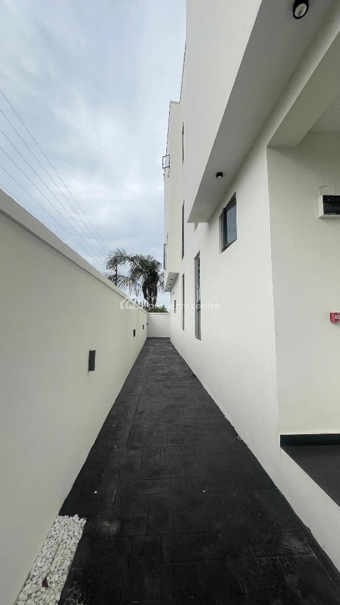 a Stunning, Fully Detached 2 Storey, Luxurious 5 Bedrooms Duplex + Bq, Ikota, Lekki, Lagos, Detached Duplex for Sale