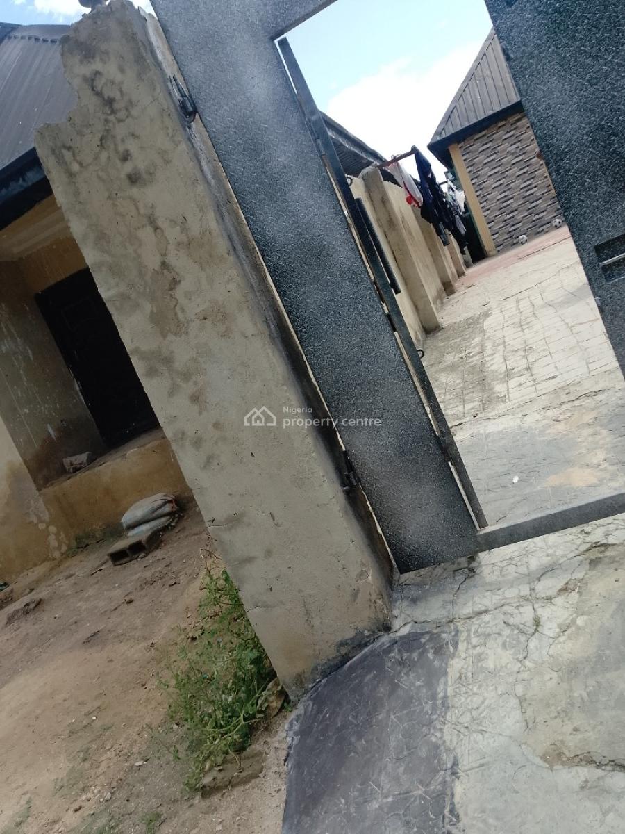 Luxury 3 Bedroom Bungalow, Igbogbo Estate, Igbogbo, Ikorodu, Lagos, House for Sale