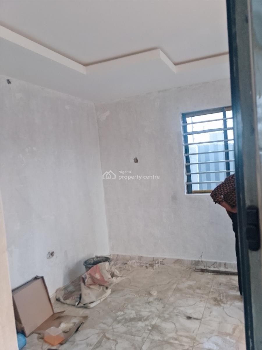 Luxury Bungalow, Igbogbo Estate, Igbogbo, Ikorodu, Lagos, Block of Flats for Sale