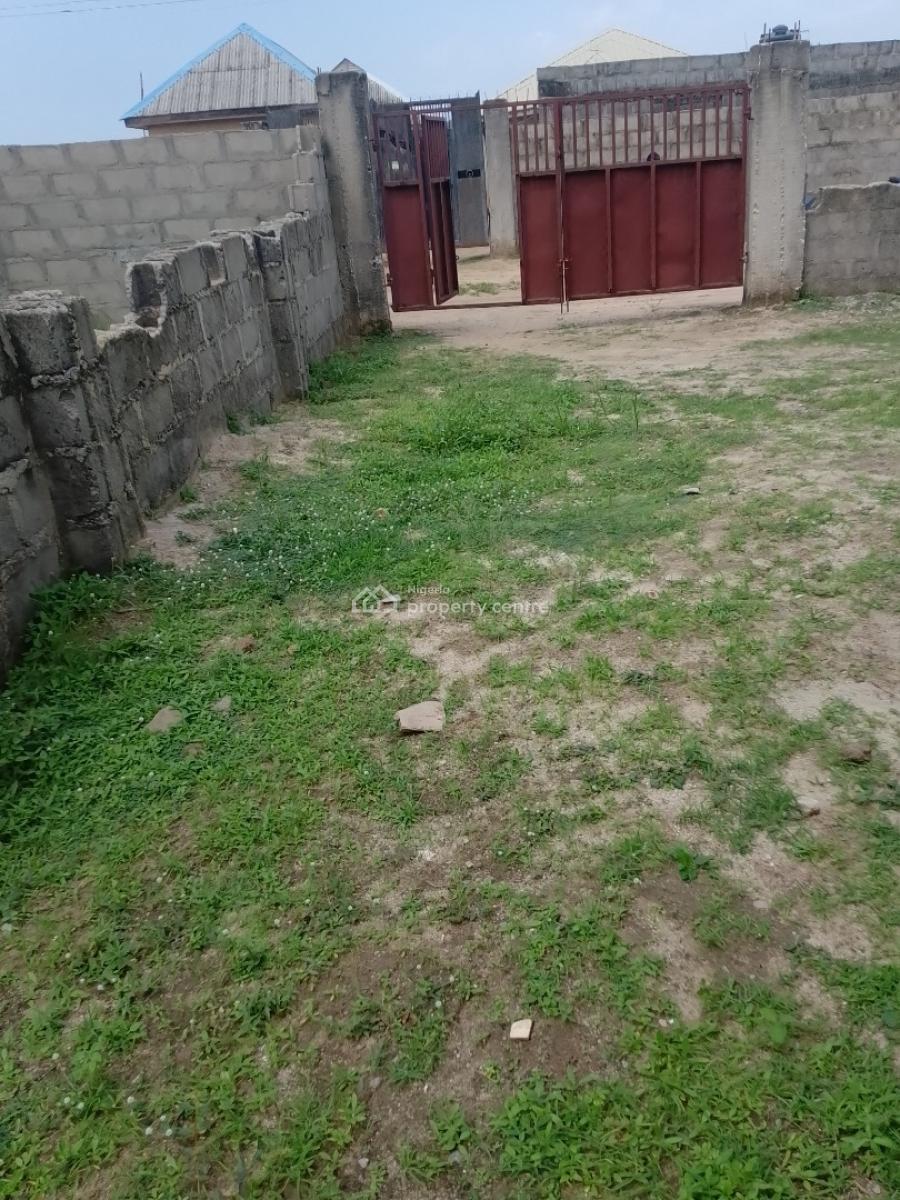 Luxury 3 Numbers of Room and Parlor Self Contained, Igbogbo Estate, Igbogbo, Ikorodu, Lagos, House for Sale