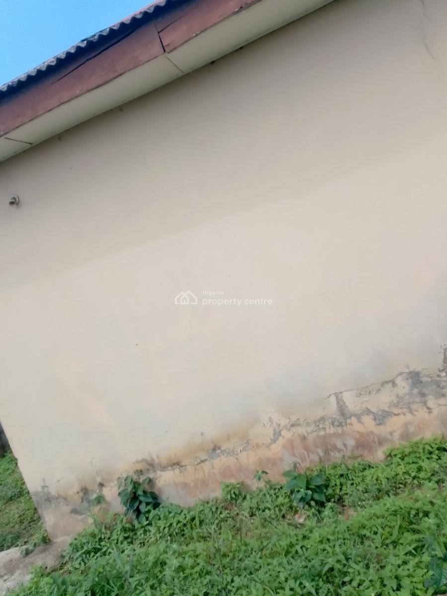 Luxury 3 Numbers of Room and Parlor Self Contained, Igbogbo Estate, Igbogbo, Ikorodu, Lagos, House for Sale