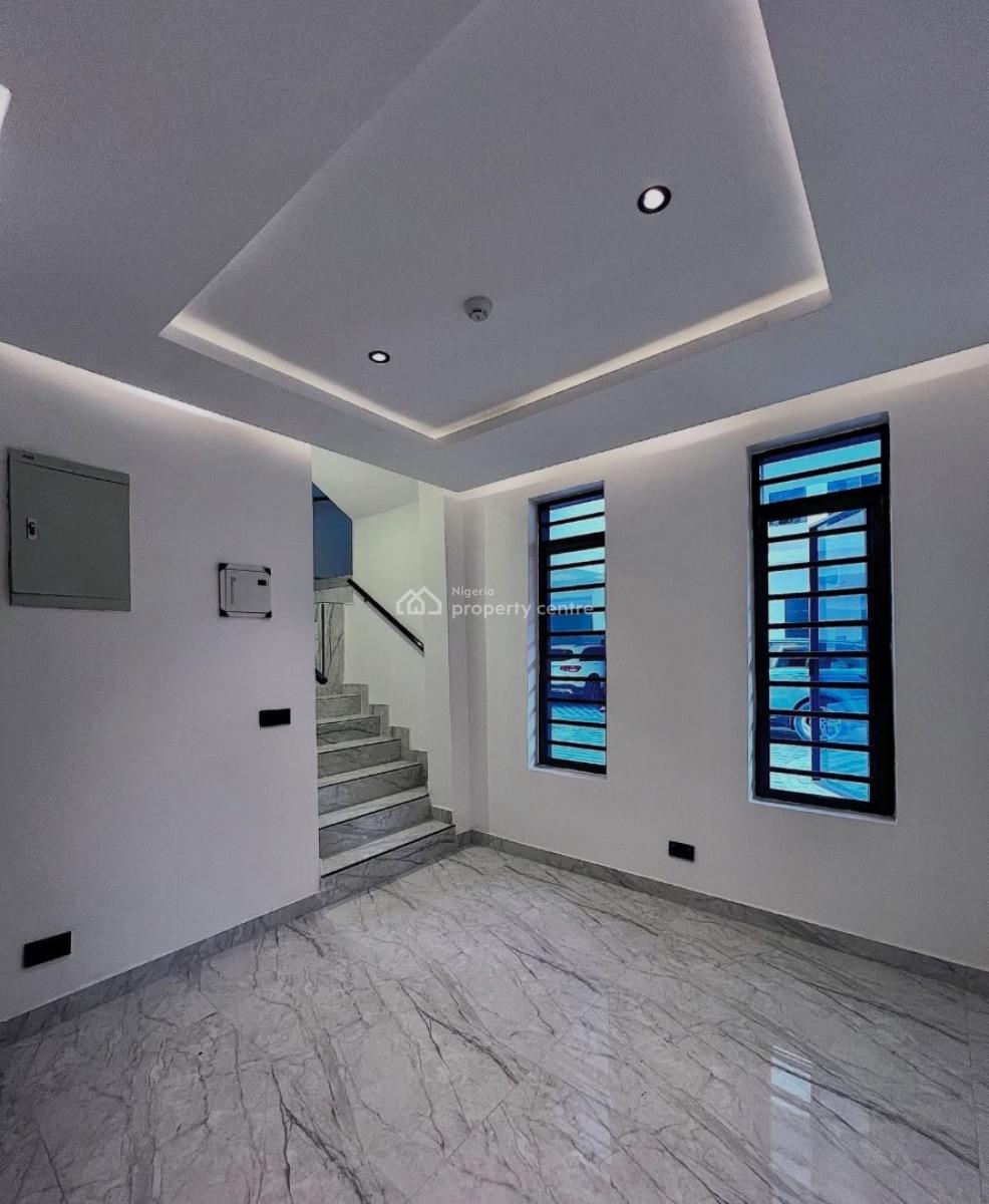 Luxury 4 Bedroom Terrace  with Inverter & Battery, Well Finished, Lekki Right, Lekki Phase 1, Lekki, Lagos, Terraced Duplex for Sale
