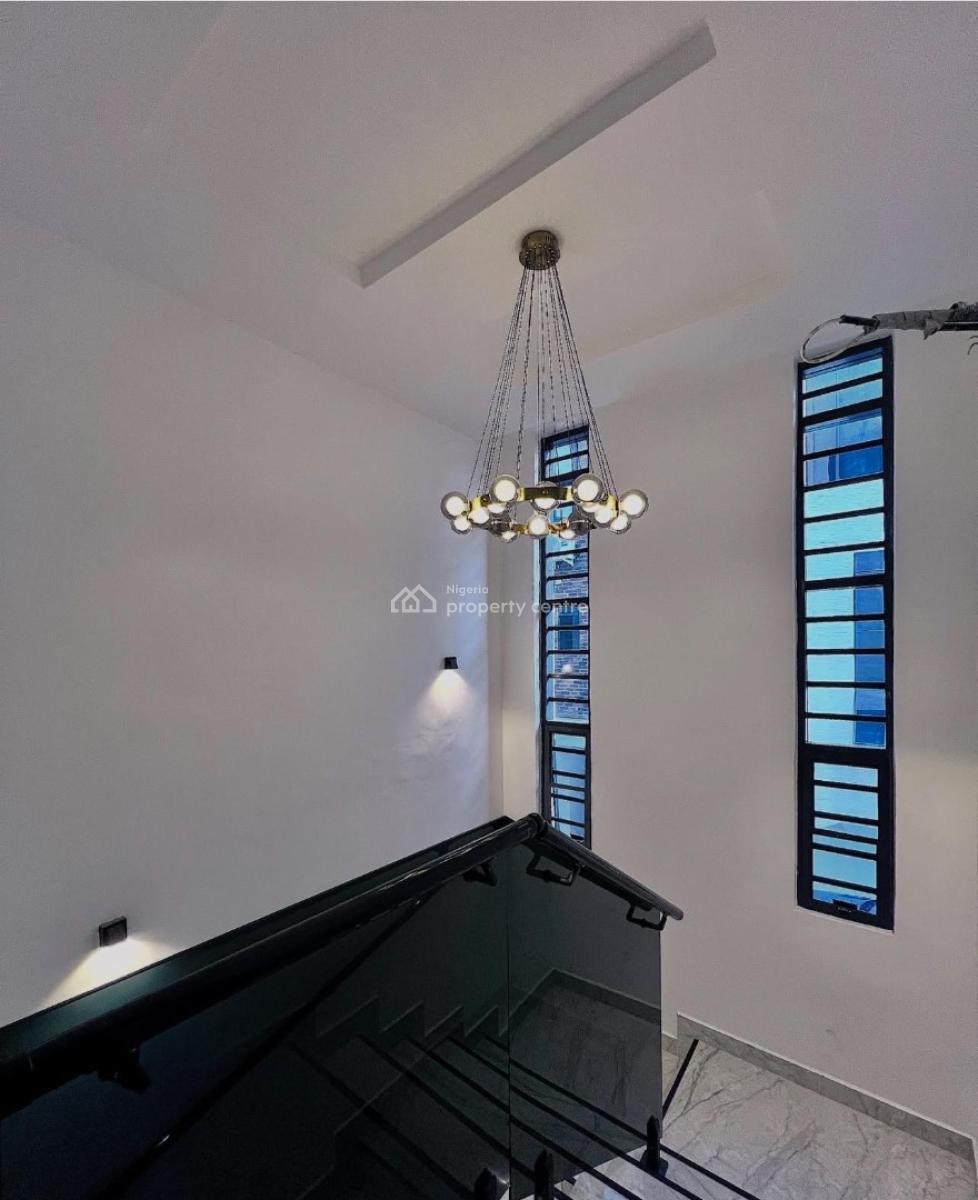Luxury 4 Bedroom Terrace  with Inverter & Battery, Well Finished, Lekki Right, Lekki Phase 1, Lekki, Lagos, Terraced Duplex for Sale