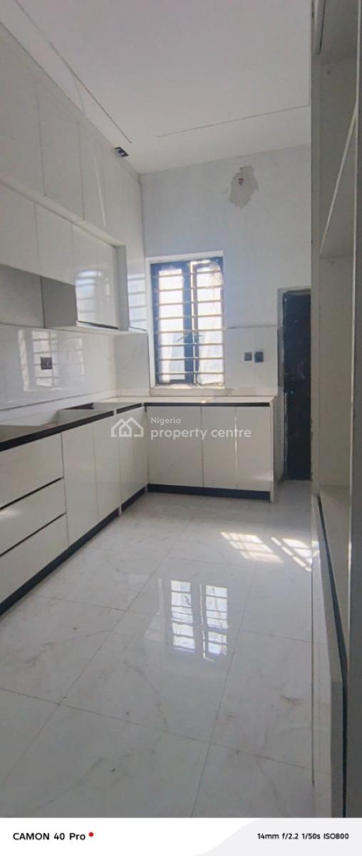 Brand New House for Commercial Use, Igbo Efon, Lekki, Lagos, Hotel / Guest House for Rent