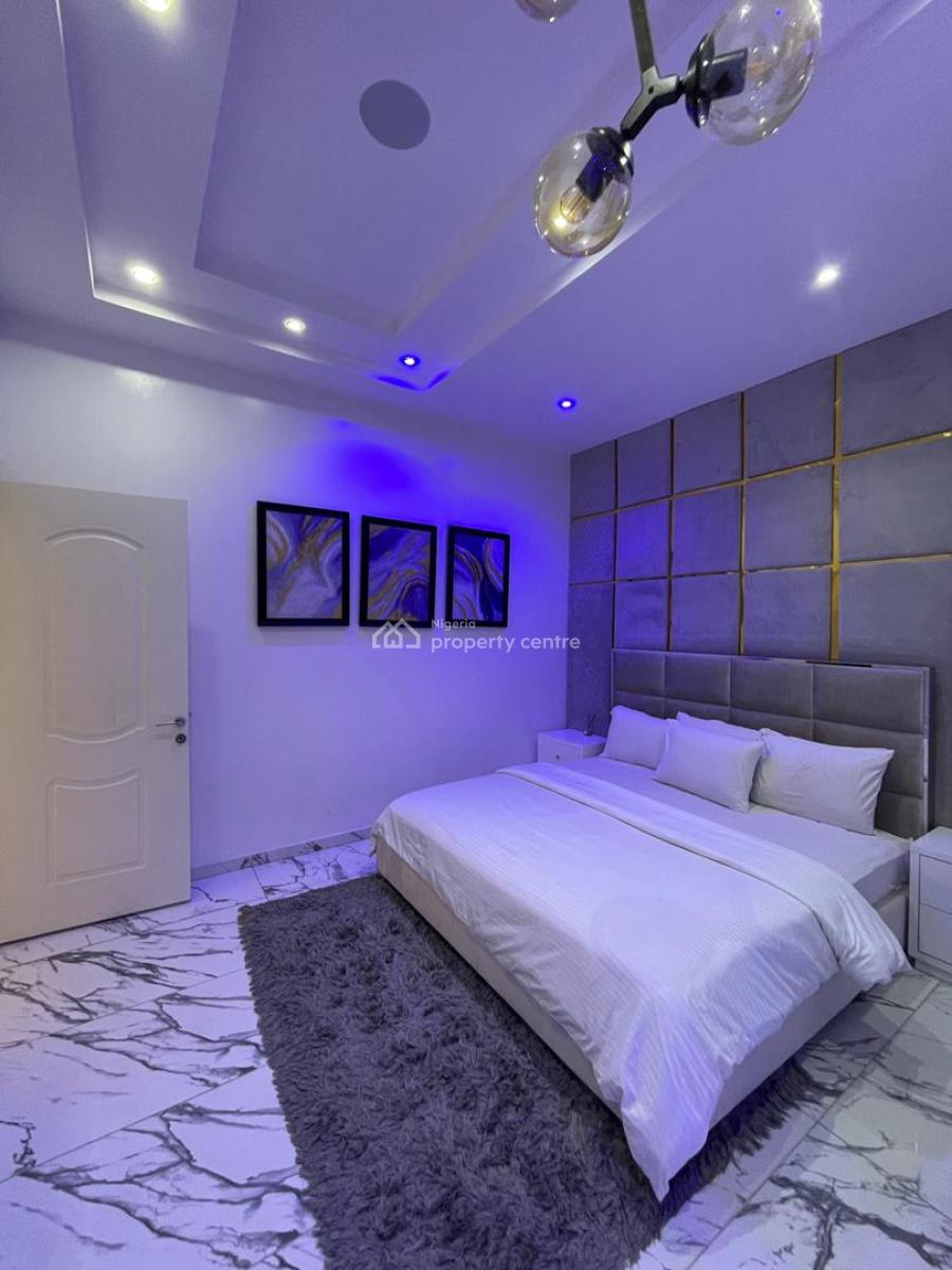 Super Luxurious Water Front 3bedroom Penthouse in a Secure Area,, Lekki Phase 1, Lekki, Lagos, Flat / Apartment for Rent