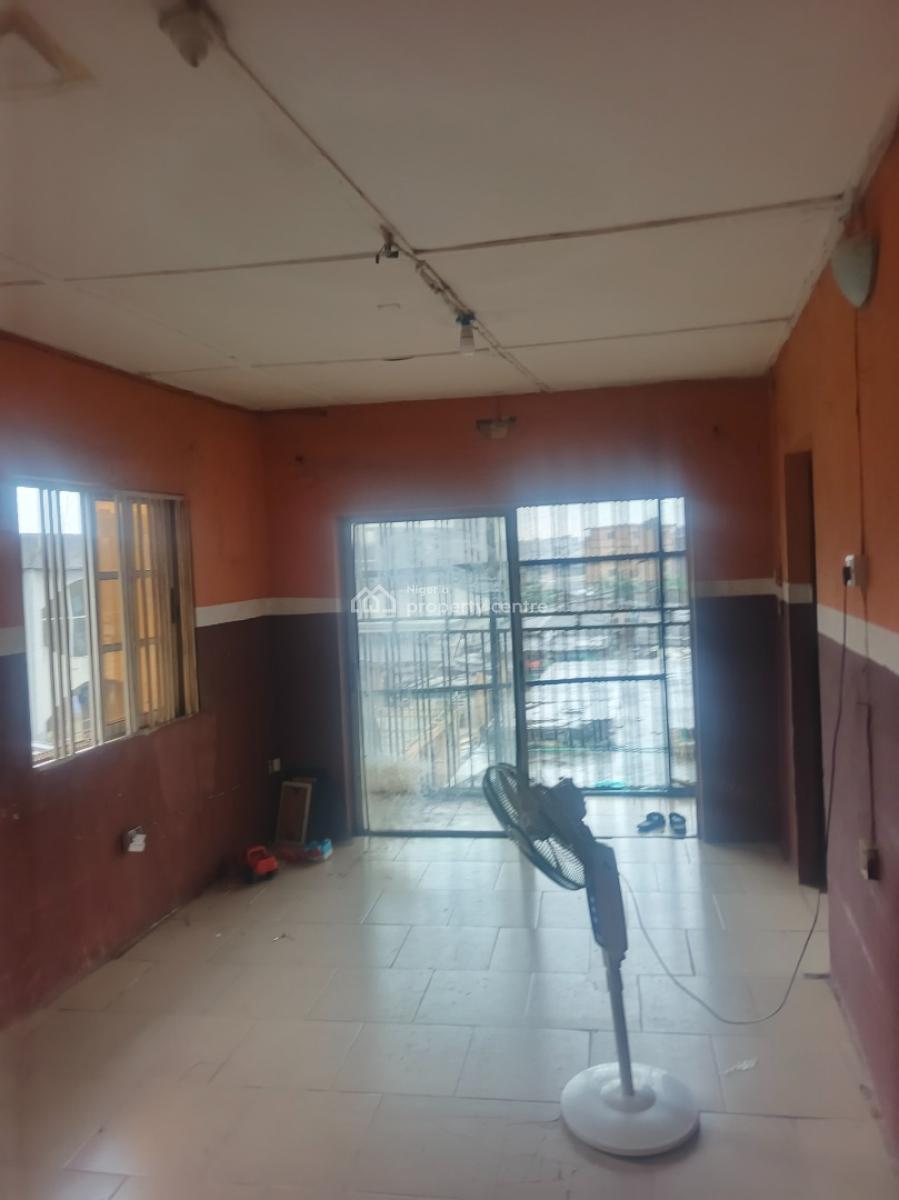 3 Bedroom Flat Upstairs, Agboola Street Off Branco Street, Mafoluku, Oshodi, Lagos, Flat / Apartment for Rent