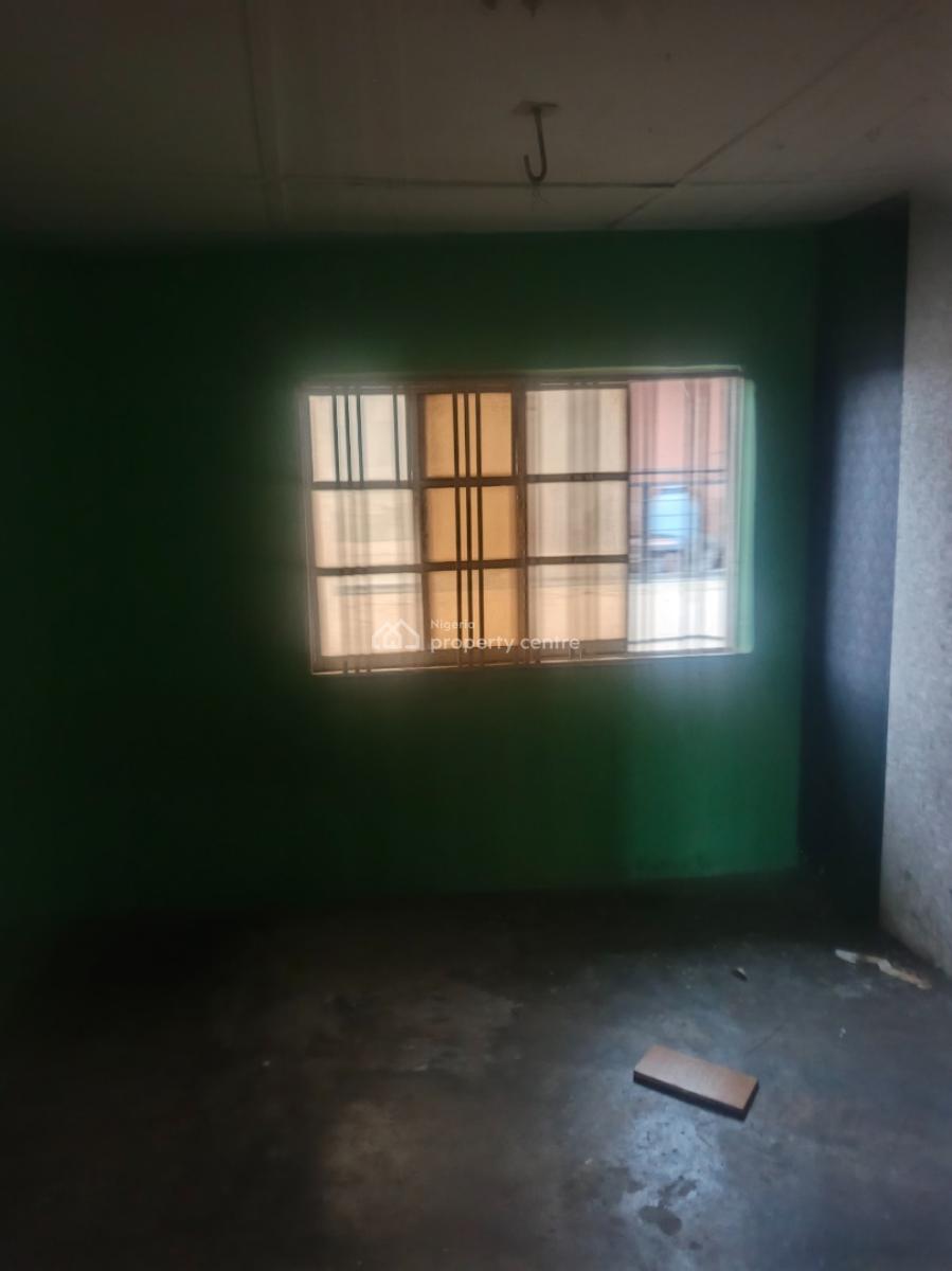 3 Bedroom Flat Upstairs, Agboola Street Off Branco Street, Mafoluku, Oshodi, Lagos, Flat / Apartment for Rent
