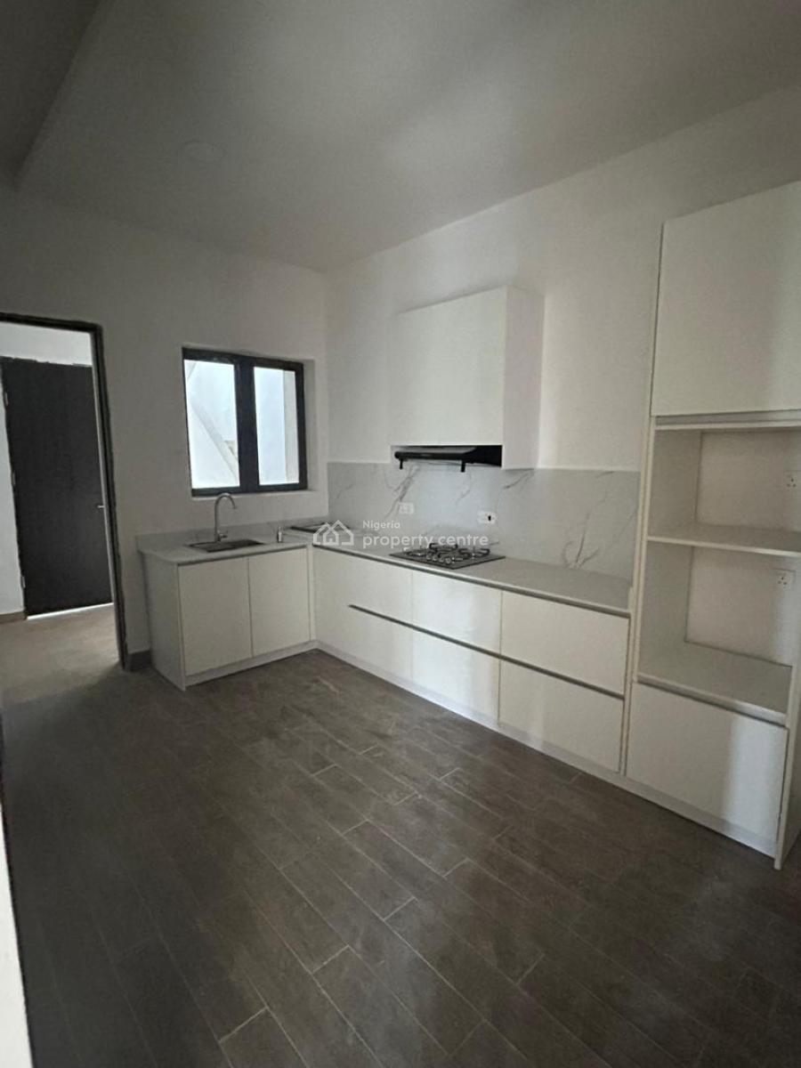 Brand New and Fully Serviced 3 Bedroom Flat with Bq, Swimming Pool,gym, Lekki Phase 1, Lekki, Lagos, Flat / Apartment for Rent