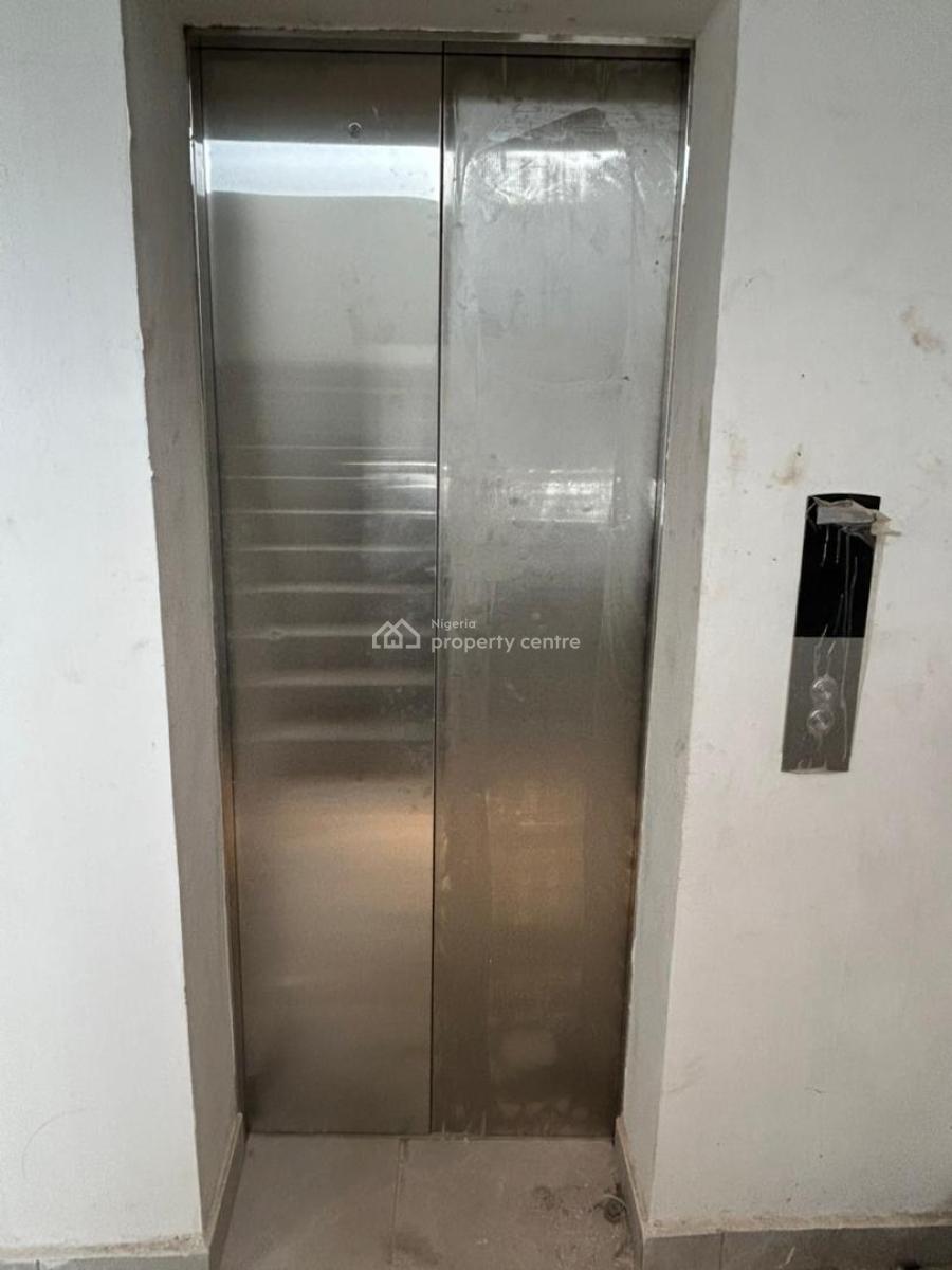 Brand New and Fully Serviced 3 Bedroom Flat with Bq, Swimming Pool,gym, Lekki Phase 1, Lekki, Lagos, Flat / Apartment for Rent