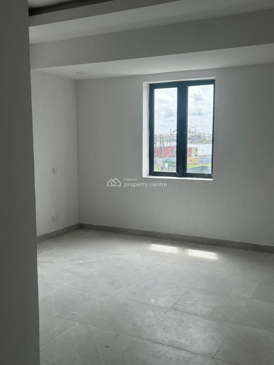 Brand New and Fully Serviced 3 Bedroom Flat with Bq, Swimming Pool,gym, Lekki Phase 1, Lekki, Lagos, Flat / Apartment for Rent