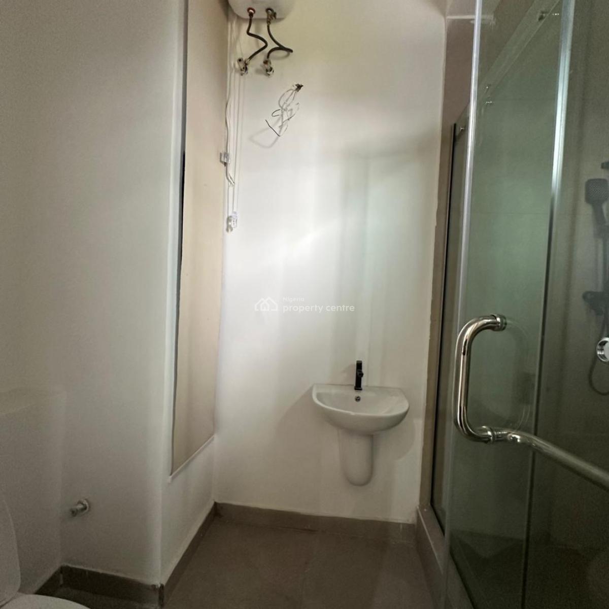 Spacious 3 Bedroom Apartment with Elevators and a Swimming Pool, Ikate, Ikate, Lekki, Lagos, Block of Flats for Sale