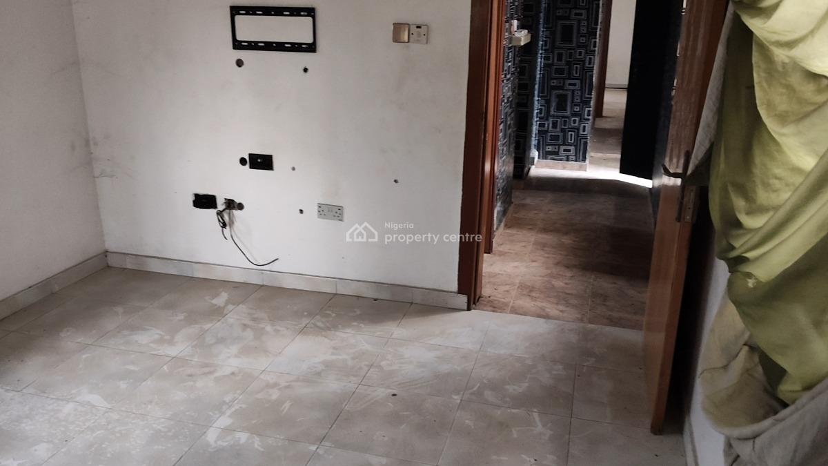 2 Bedroom Ground Floor Flat with Prepaid, Phd Housing Estate Along Connol Road Off Herbert Macaulay Way, Sabo, Yaba, Lagos, Flat / Apartment for Rent