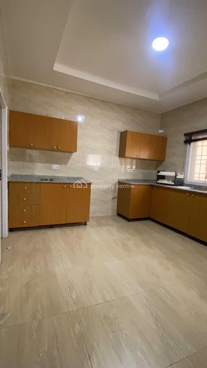 Neatly Built 2 Bedroom Flat, Stella Marris Axis, Life Camp, Abuja, Flat / Apartment for Rent