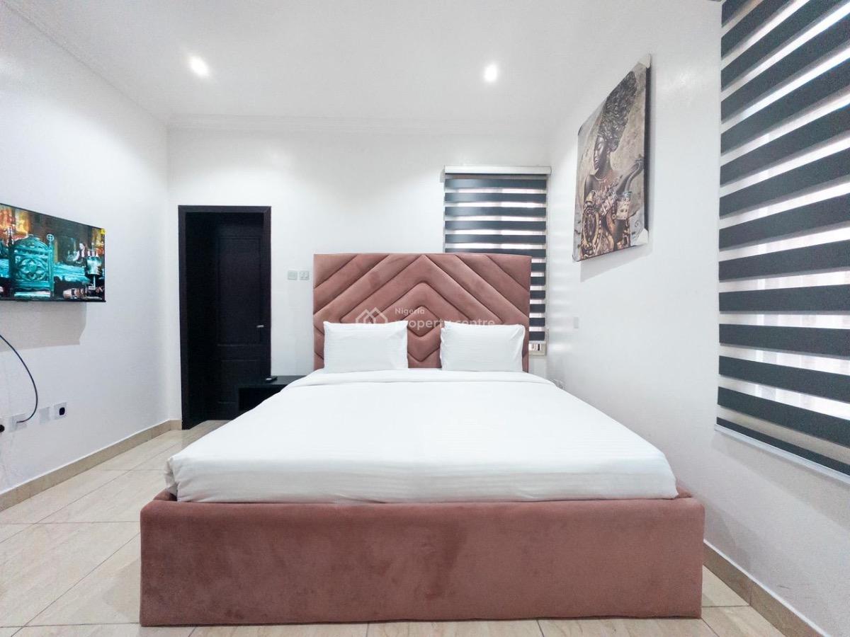 Fully Furnished 3 Bedroom Apartment with Luxury Amenities, 3 Bedroom Shortlet Apartments with Luxury Features Avail From Today, Lekki Phase 1, Lekki, Lagos, Flat / Apartment Short Let