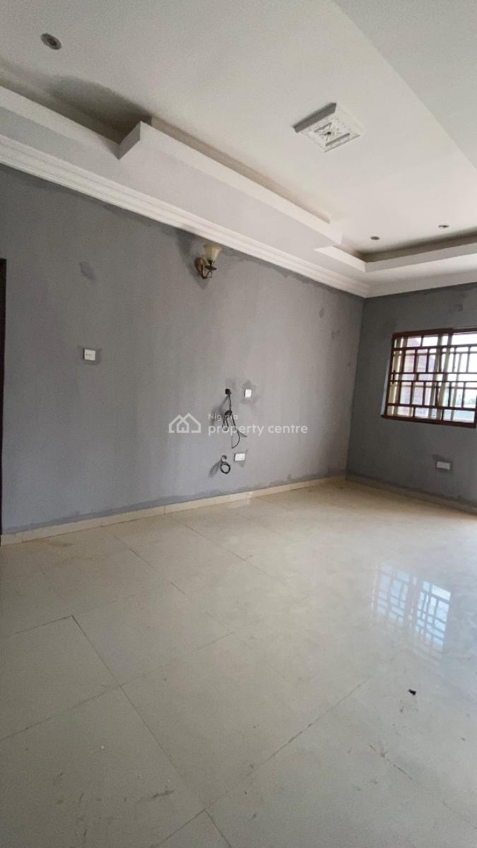 Neatly Renovated 2 Bedroom Flat, Dawaki, Gwarinpa, Abuja, Flat / Apartment for Rent