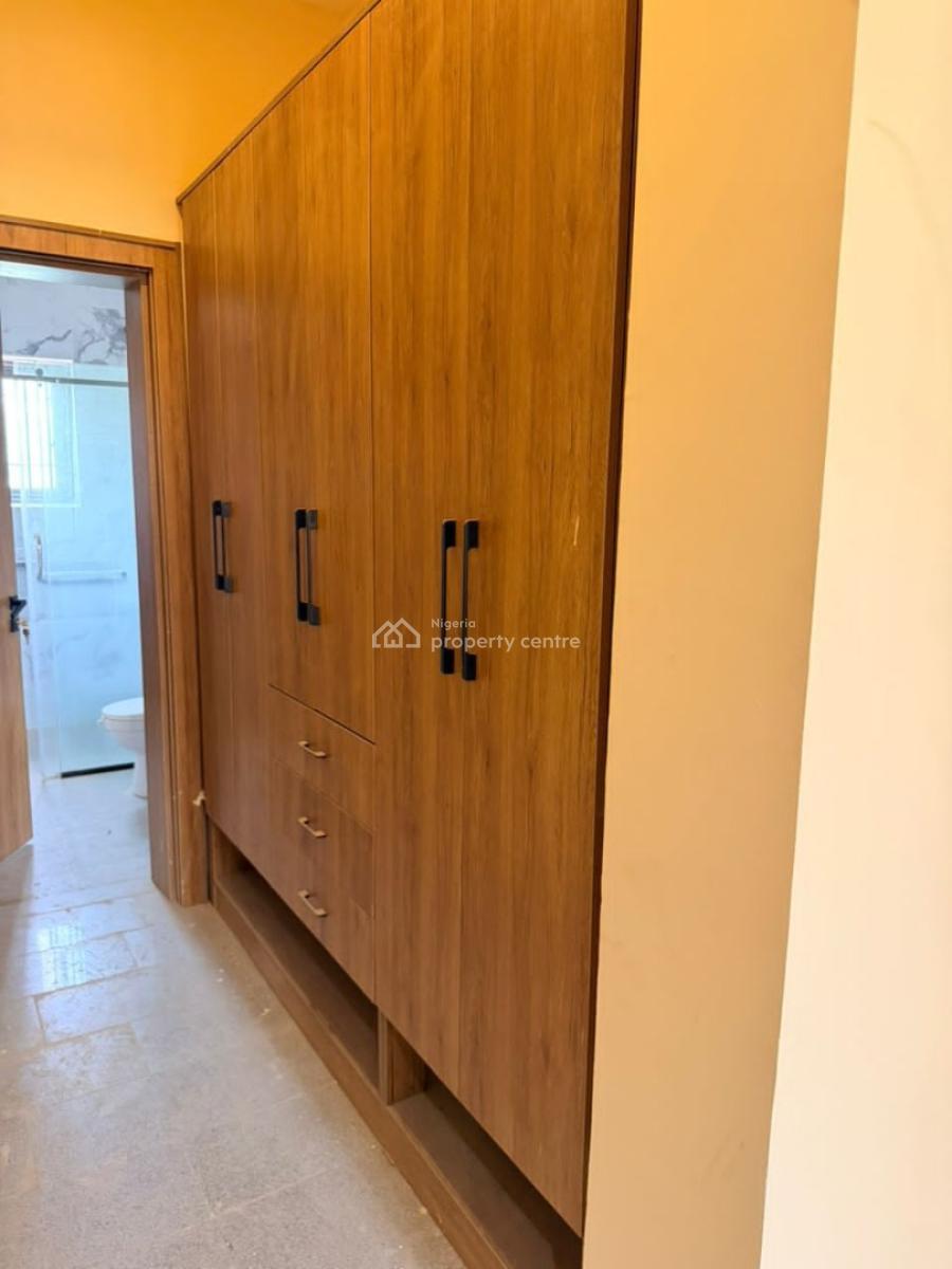 Brand New Smart 4 Bedroom with a Bq, Guzape District, Abuja, Terraced Duplex for Sale
