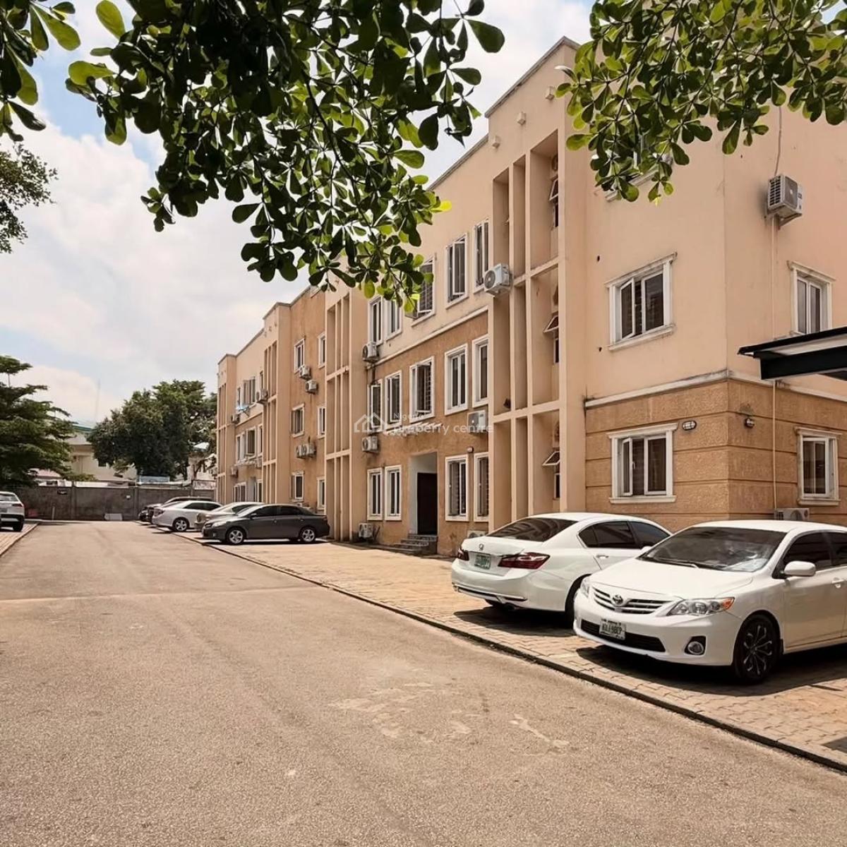 3 Bedroom Apartment, Brains and Hammers Estate Garki, Garki, Abuja, Flat / Apartment for Sale