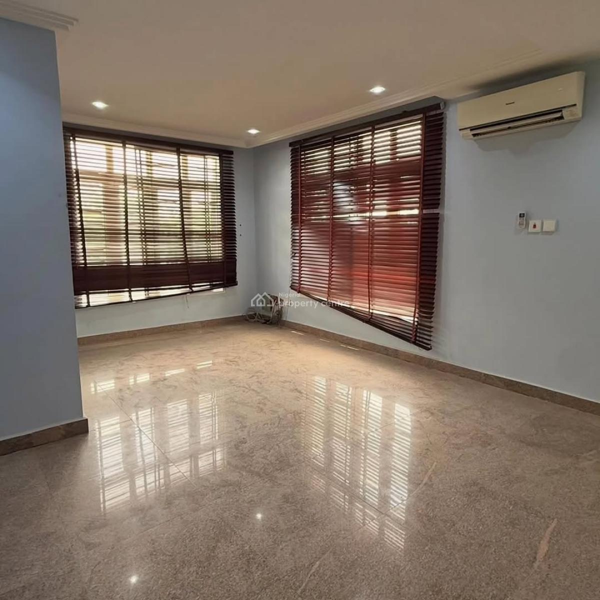 3 Bedroom Apartment, Brains and Hammers Estate Garki, Garki, Abuja, Flat / Apartment for Sale