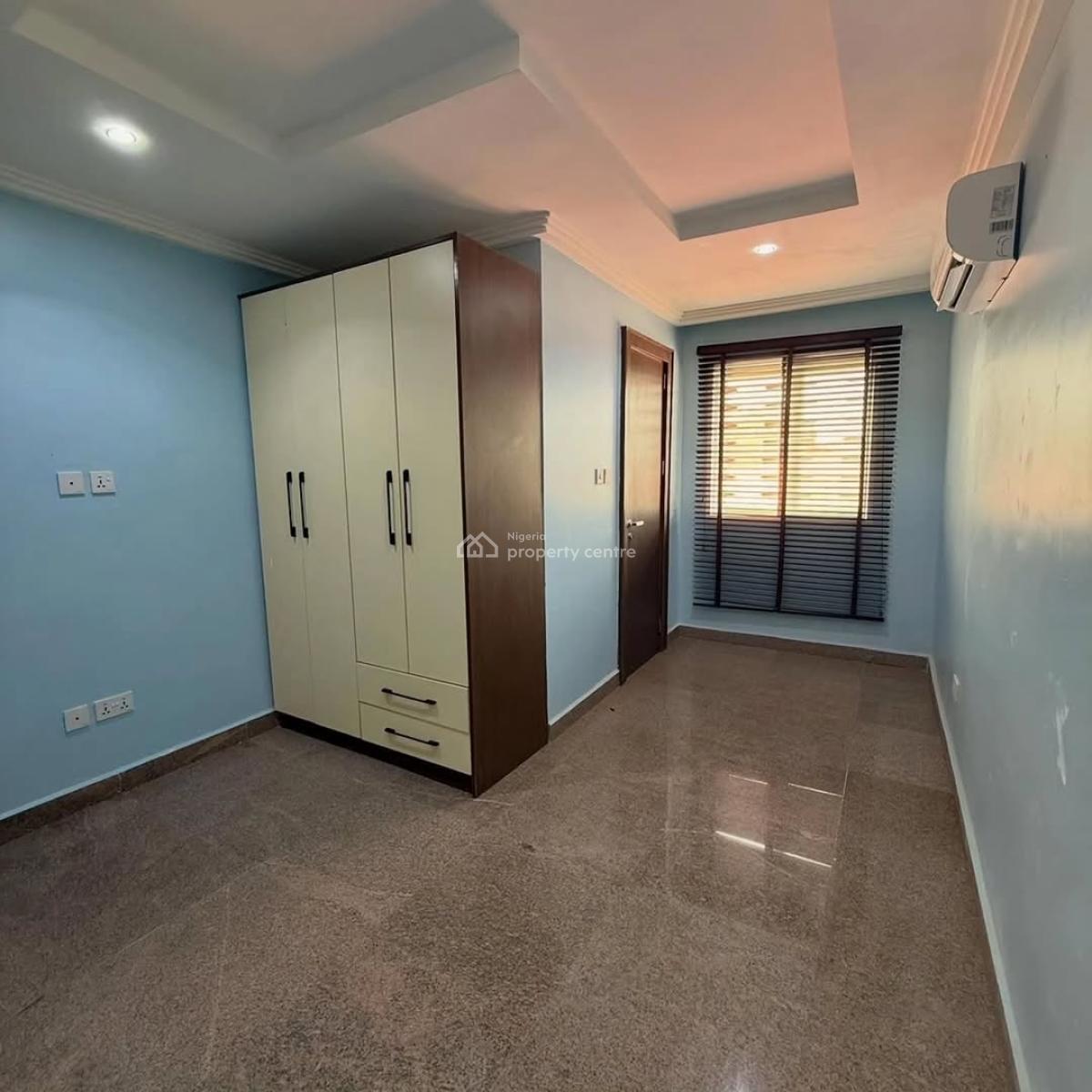 3 Bedroom Apartment, Brains and Hammers Estate Garki, Garki, Abuja, Flat / Apartment for Sale