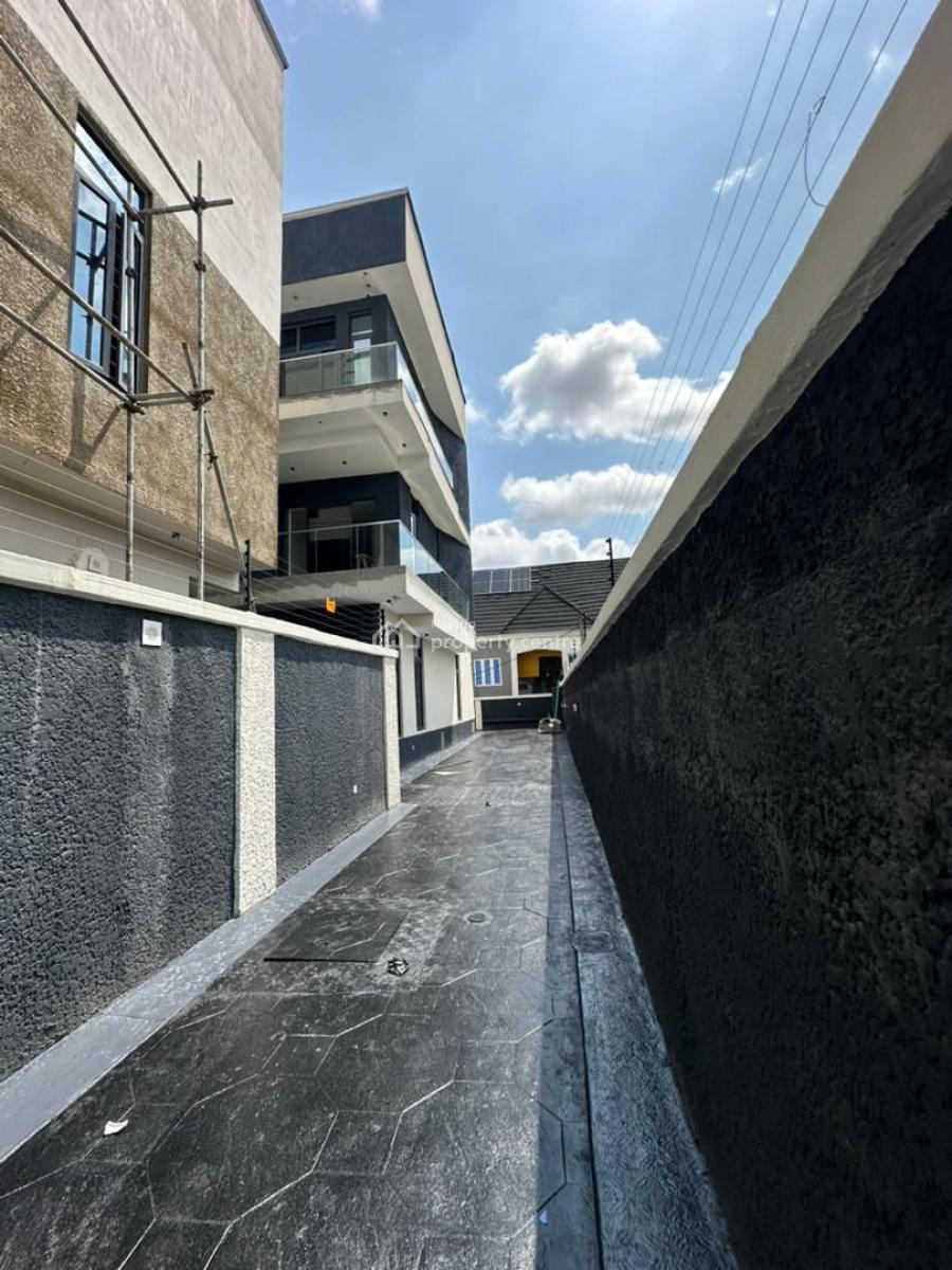 Exquisitely Built 5 Bedroom Semi Detached Duplex with Bq, Stylishly Designed Home with Bq, Driveway in a Secured Estate, Omole Phase 1, Ikeja, Lagos, Semi-detached Duplex for Sale
