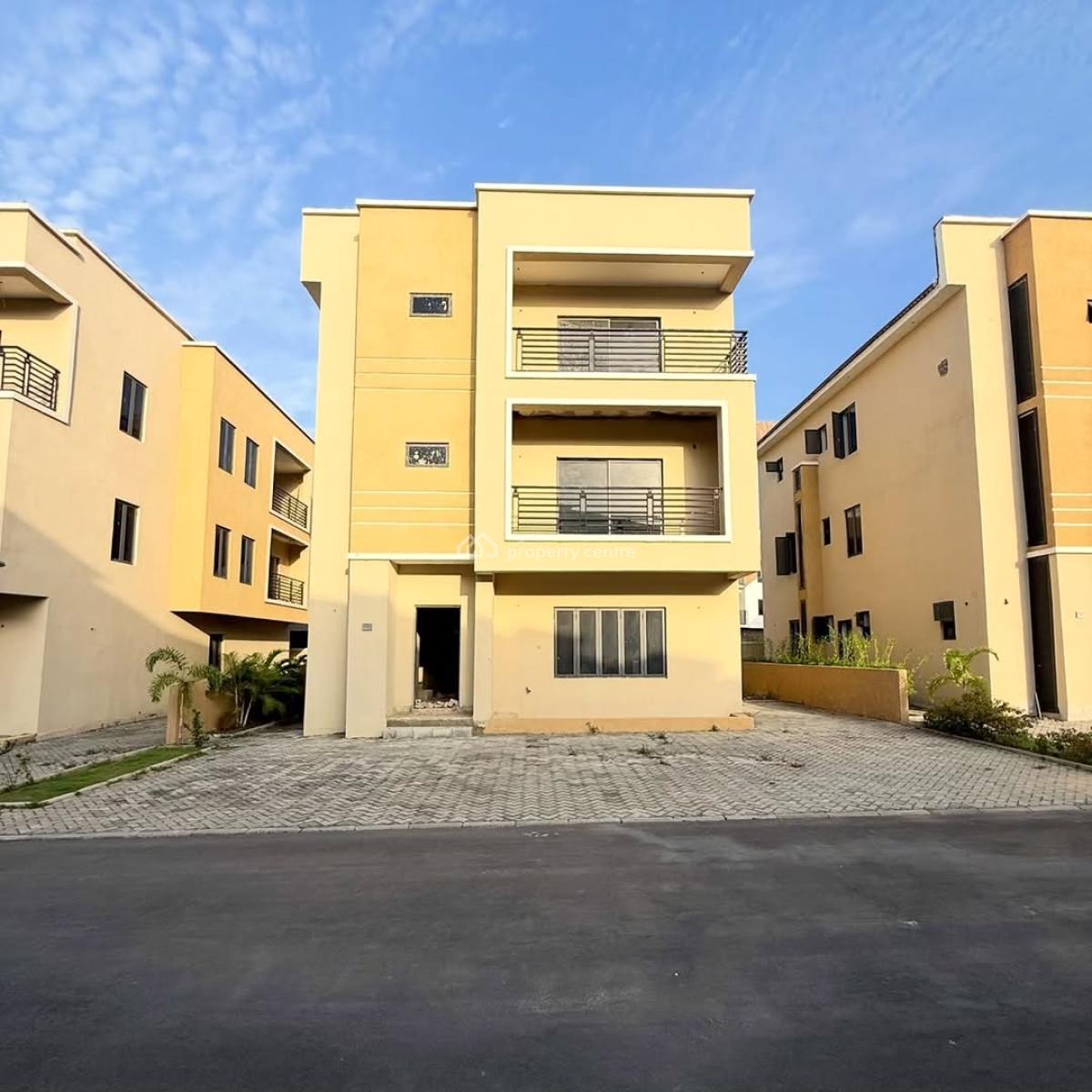 6 Bedrooms Detached Duplex+ Bq, Jahi, Jahi, Abuja, Detached Duplex for Sale