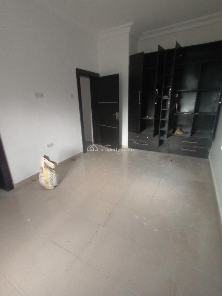 3 Bedroom Flat, Off Mobil Road, Ilaje, Ajah, Lagos, Flat / Apartment for Rent