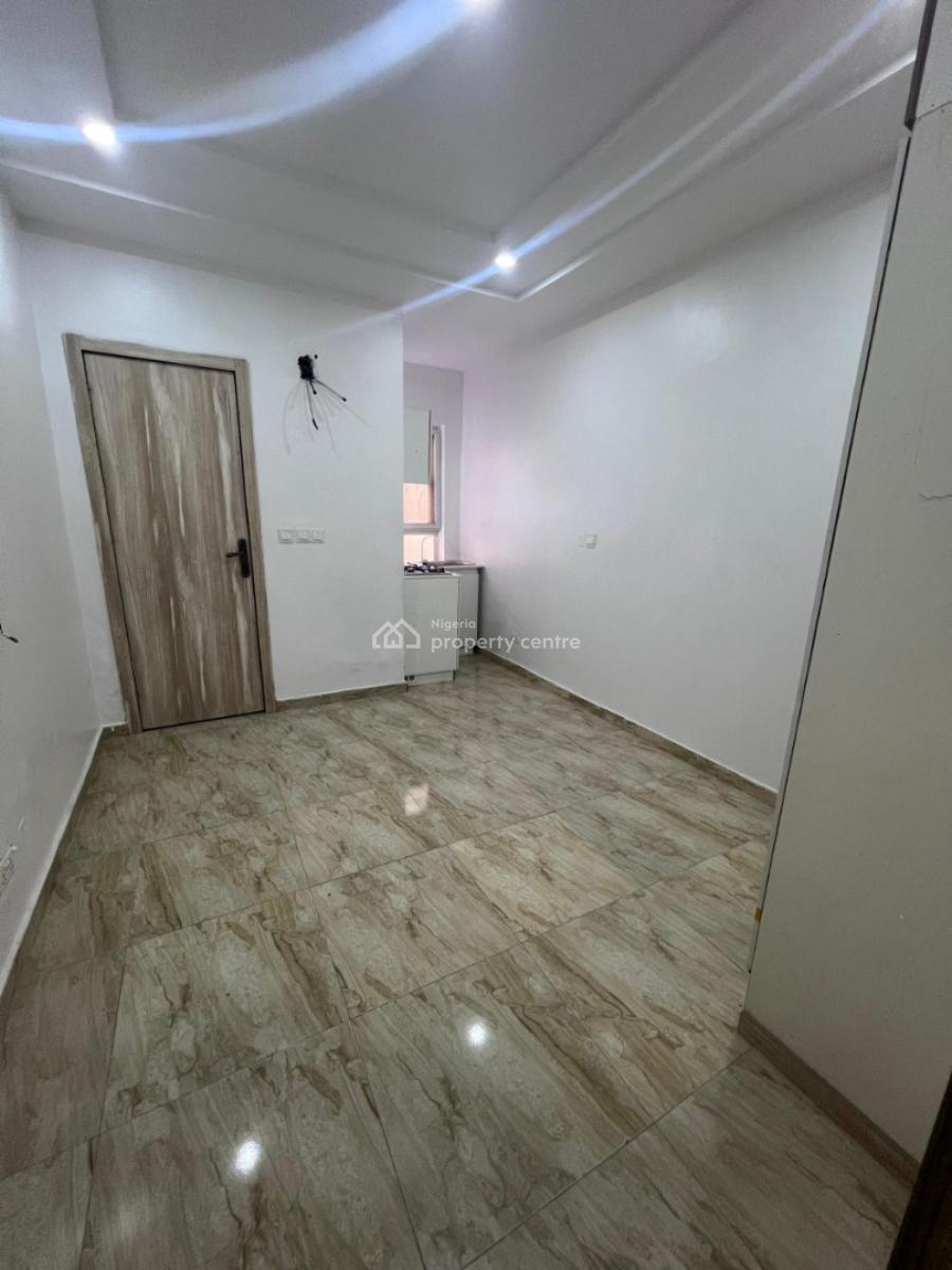 1 Bedroom Apartment with Pool, Royal Pine Estate, Orchid, Lekki, Lagos, Self Contain (single Rooms) for Rent