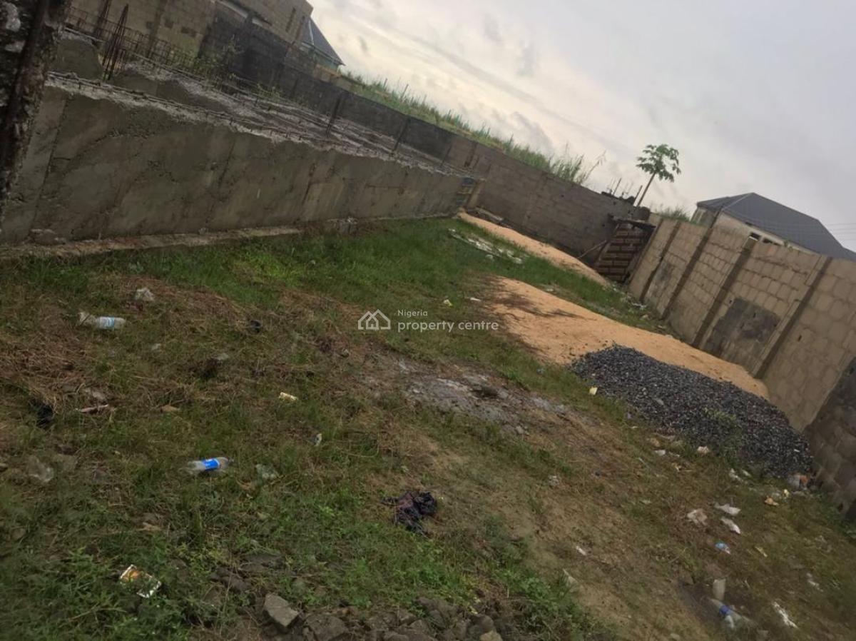 Fenced Plot Measuring 600sqm, Behind Happy Land Estate, Sangotedo, Ajah, Lagos, Residential Land for Sale