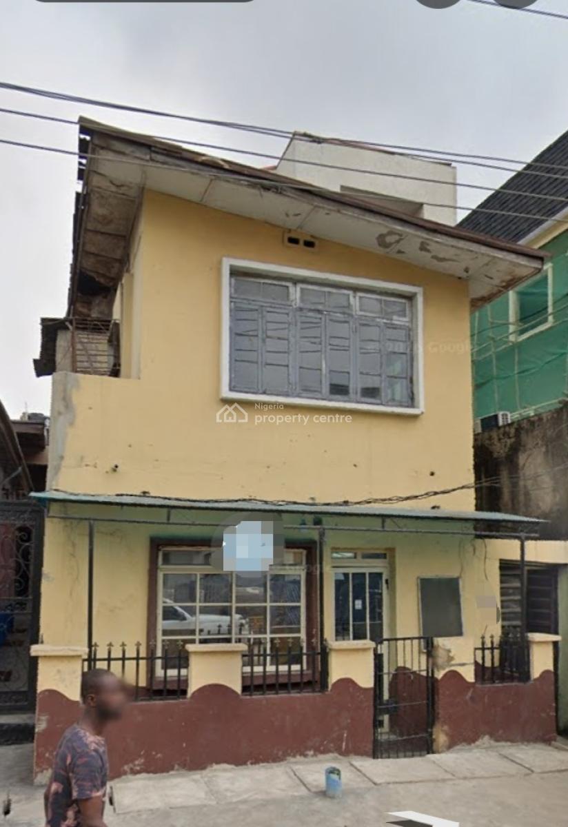 Demolishable Property Ideal for Redevelopment, Igbosere Street, Lagos Island, Lagos, House for Sale