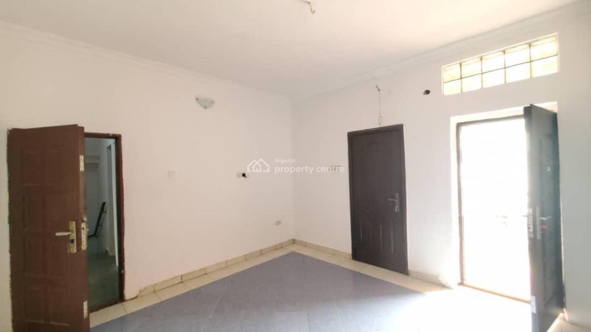 Tastefully Built Four Bedroom Terrace, Lekki Phase 1, Lekki, Lagos, Terraced Duplex for Rent