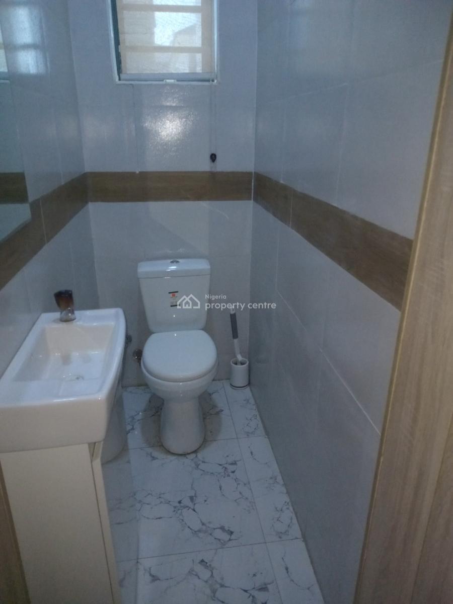 Fully Furnished Miniflat Wit 24hrs Light, Inverter,pool & Gym,internet, Royal Pine Estate, Gate 3 Orchid Road, Lekki, Lagos, Mini Flat (room and Parlour) for Rent
