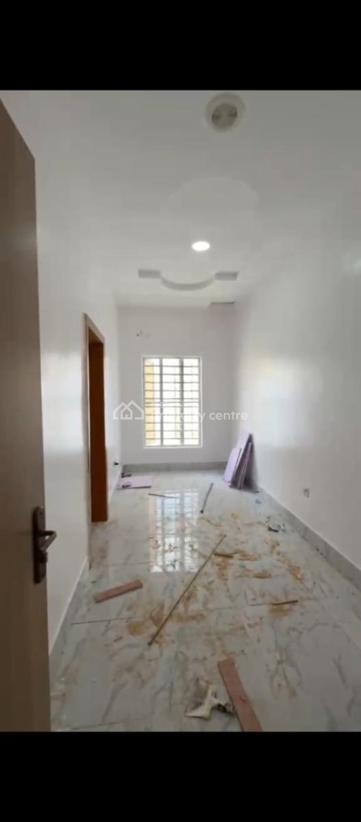 Miniflat Upstairs with Personal Meter Also Comes with Visitors Toilet, Orchid Road Before The Roundabout Lekki, Lekki, Lagos, Mini Flat (room and Parlour) for Rent