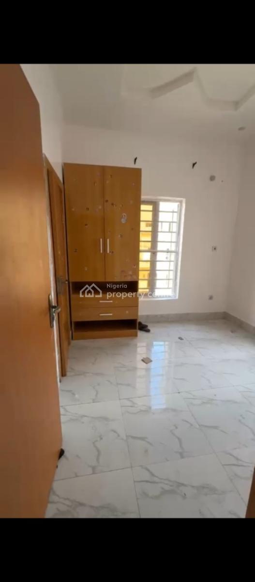 Miniflat Upstairs with Personal Meter Also Comes with Visitors Toilet, Orchid Road Before The Roundabout Lekki, Lekki, Lagos, Mini Flat (room and Parlour) for Rent