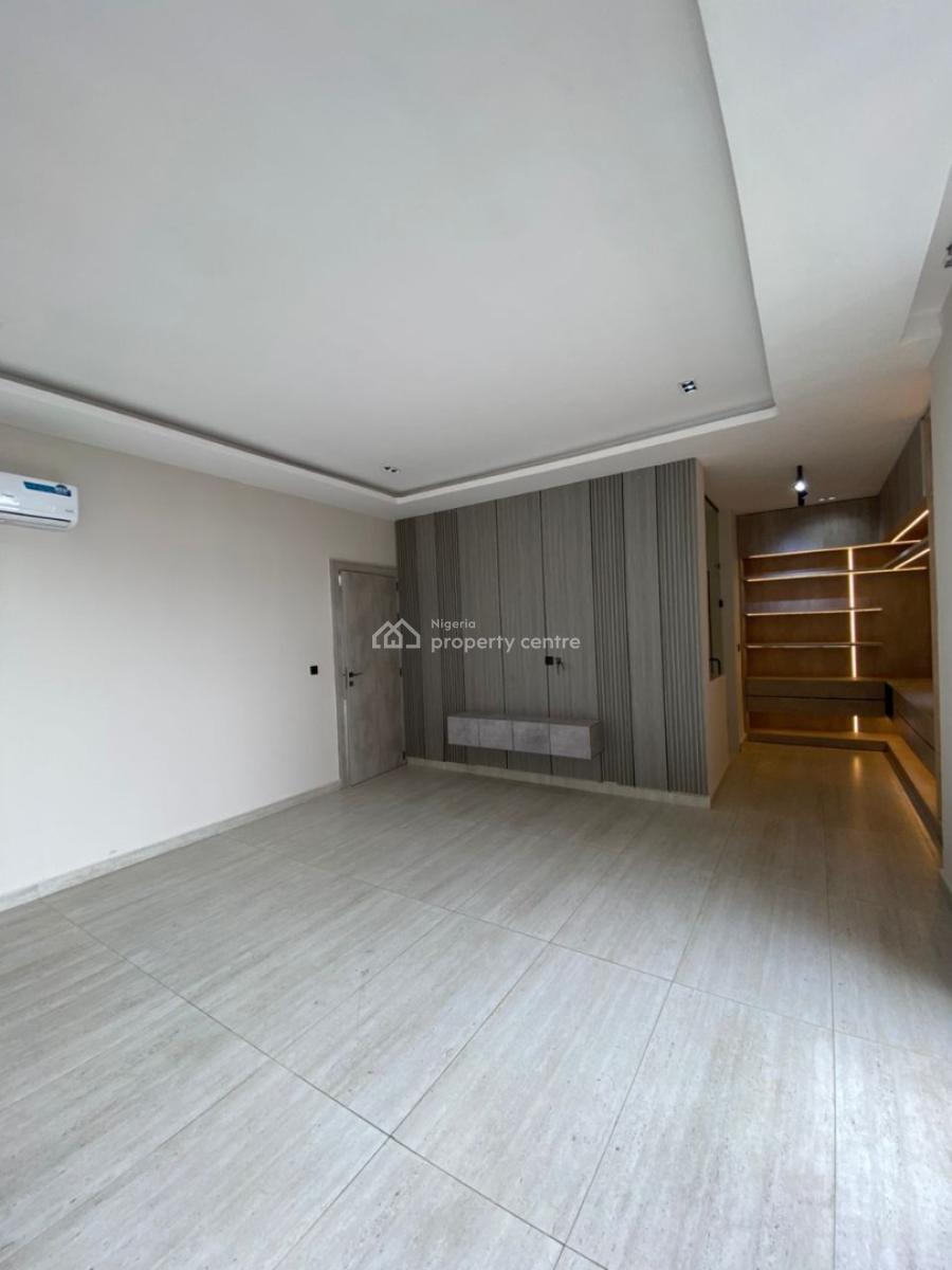 a Tastefully Finished 2 Bedroom Penthouse- Bq, Lekki Phase 1, Lekki, Lagos, House for Sale