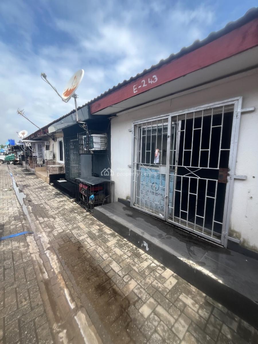 Luxury Clean Spacious Shop, Ikota Shopping Complex, Ajah, Lagos, Shop for Sale