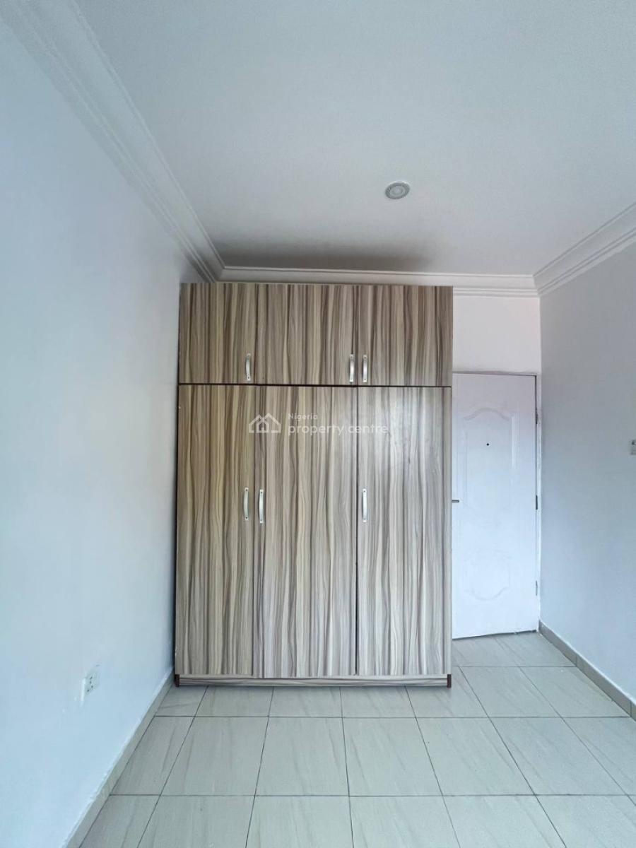 Two Bedroom Apartment, Lekki Phase 1, Lekki, Lagos, Flat / Apartment for Rent