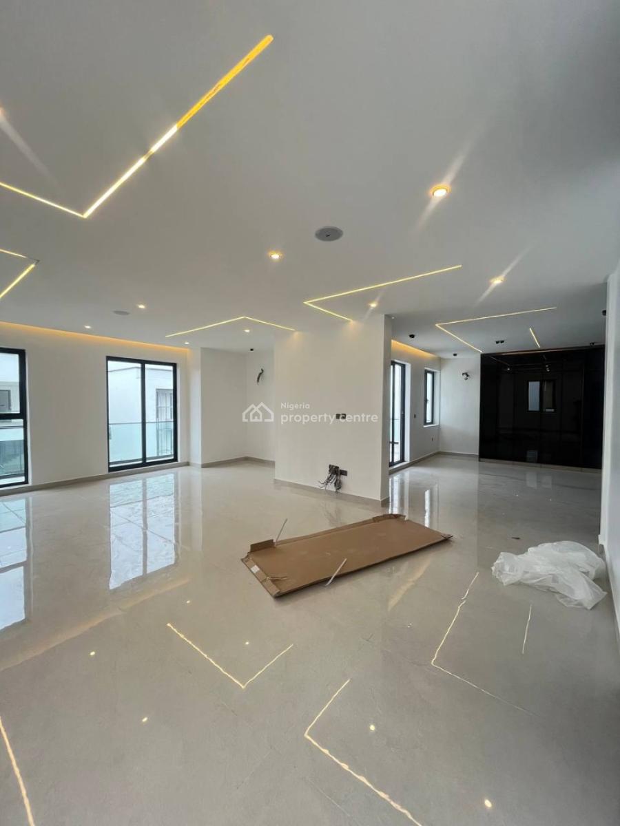 6 Bedroom Detached House with 2 Bq, Lekki Phase 1, Lekki, Lagos, Detached Duplex for Sale