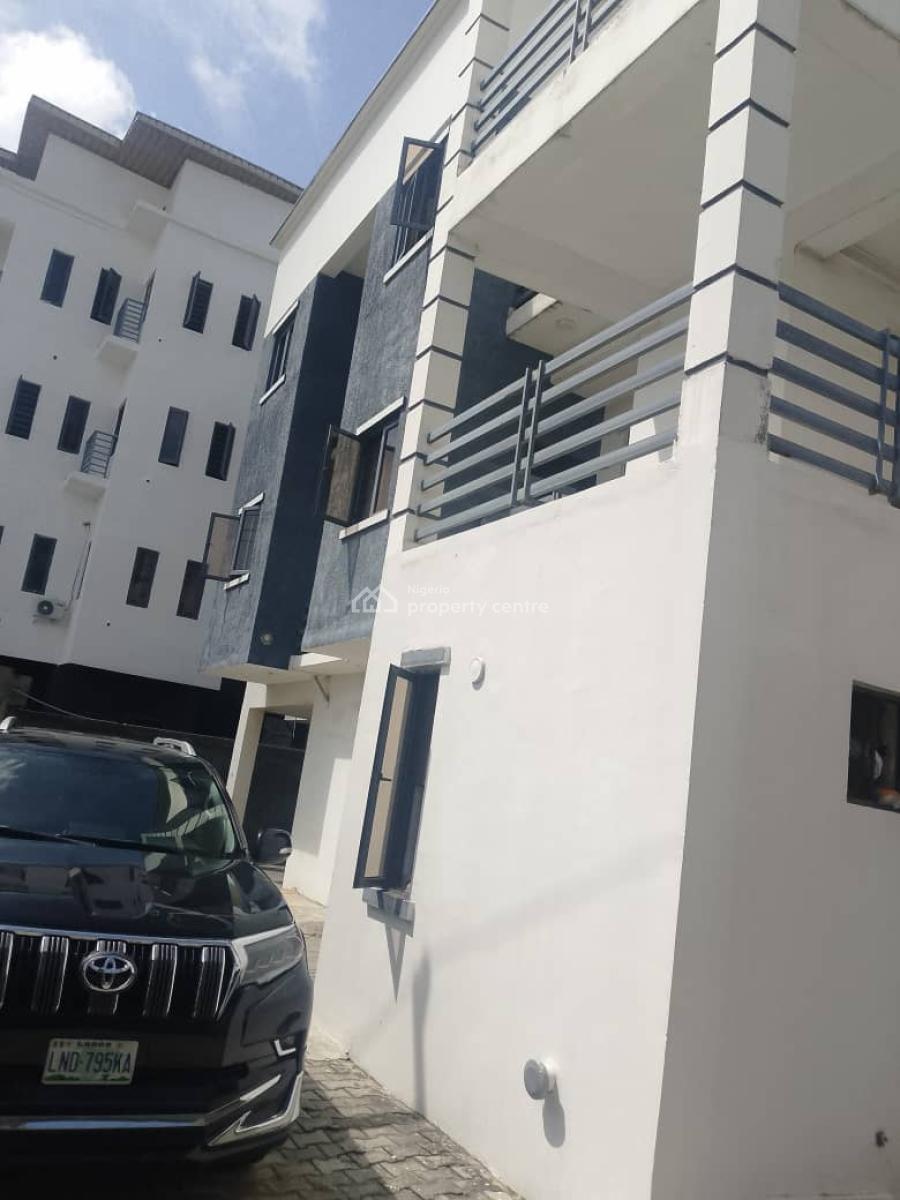 a Well-maintained Serviced Luxury 2 Bedrooms Flat, Ilasan, Lekki, Lagos, Flat / Apartment for Sale