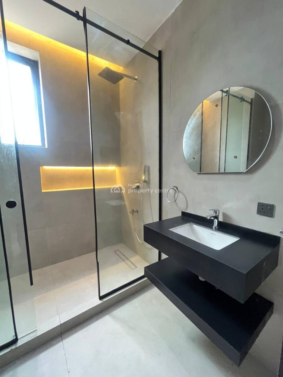 6 Bedroom Detached House with 2 Bq, Lekki Phase 1, Lekki, Lagos, Detached Duplex for Sale