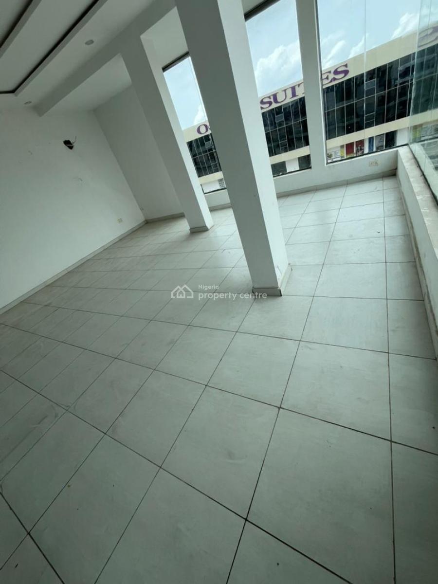 Massive Shop Space, Ojaja Mall, Lekki Phase 2, Lekki, Lagos, Office Space for Rent